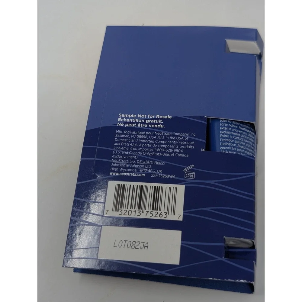 Neostrata Skincare Sampler & Pouch Enlighten Defend Firming‎ Resurface Clarify